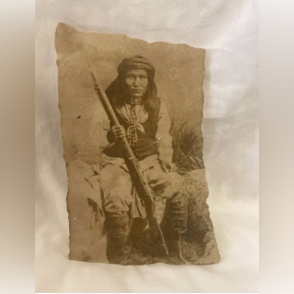 Vintage Al Peyron Native American Sandstone Art Dutches Apache Scout Signed 1992